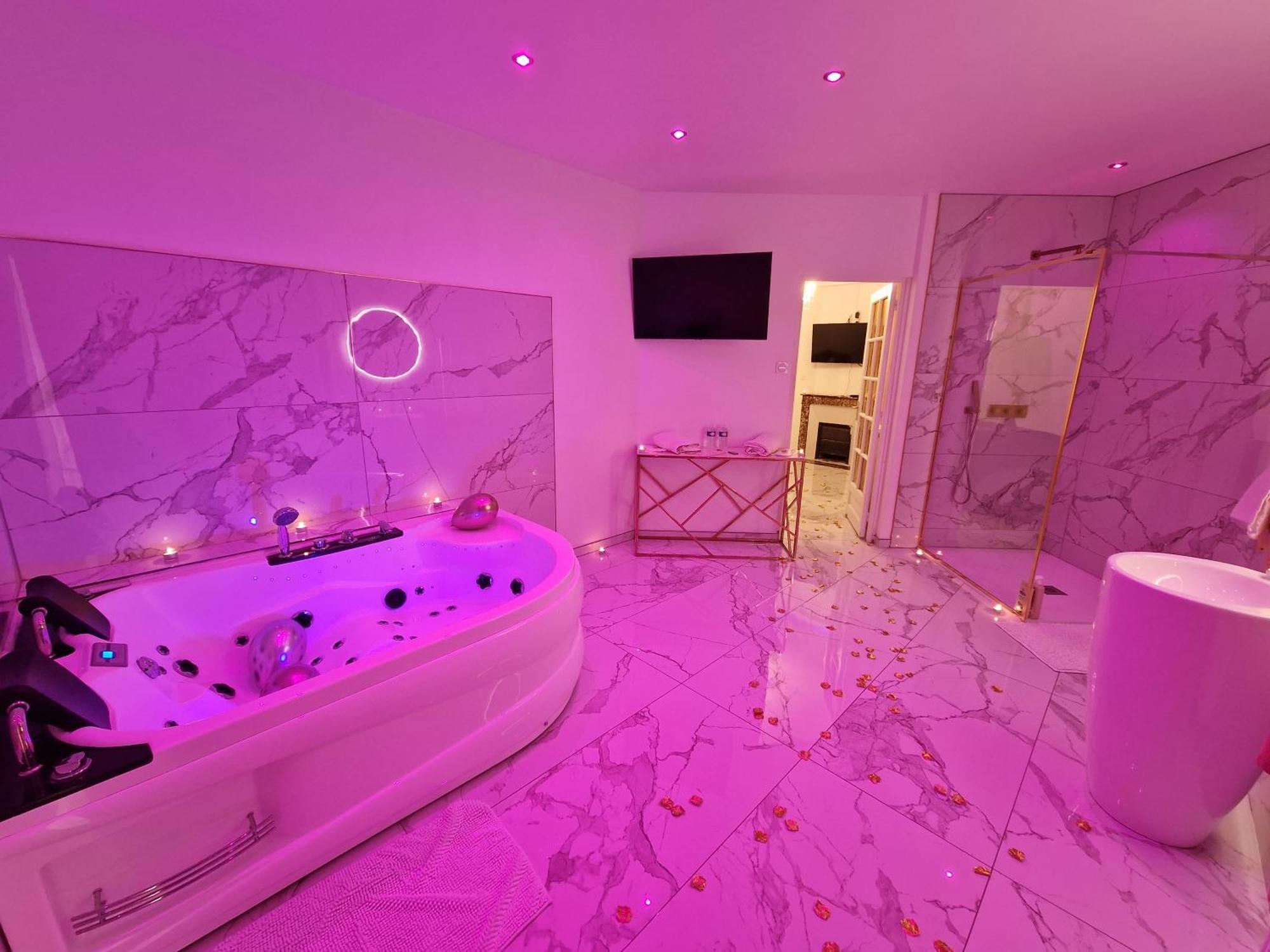 Maison Chic Avec Jacuzzi Nogent Sur Oise Yaospa60 Exterior foto